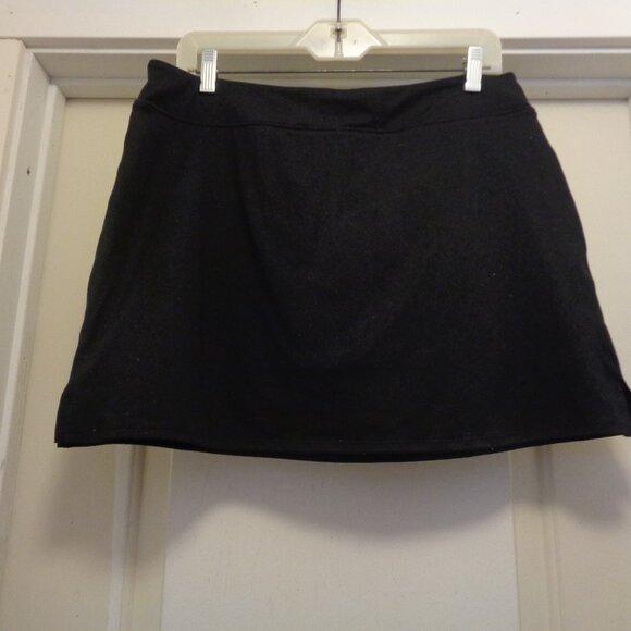 TRANQUILITY SWEET BLACK MINI SKORT L - Picture 1 of 3